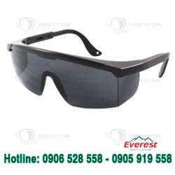 KÍNH ĐÀI LOAN TRẮNG, ĐEN